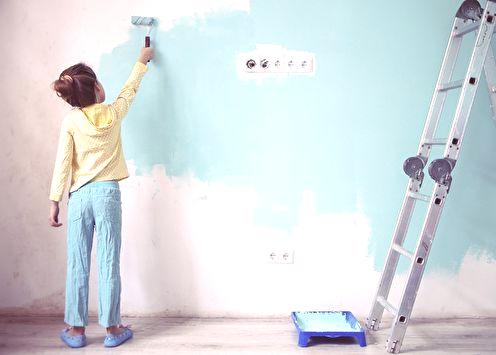 Vodena emulzijska boja za zidove i stropove: značajke, kako odabrati način nanošenja
